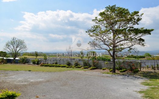 Se vende terreno industrial con bodega en San Joaquin de Flores en Heredia