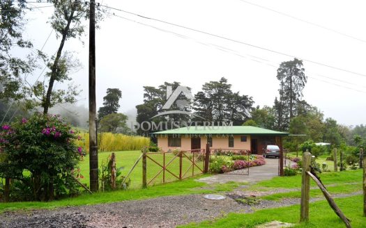 El Tirol venta de Propiedad para disfrutar de la Tranquilidad