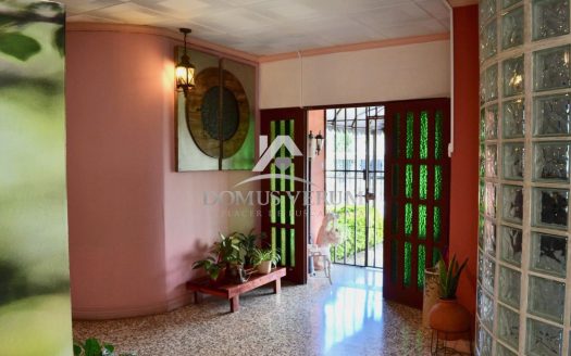 Venta de Propiedad Comercial en Rohrmoser ideal para una Clinica