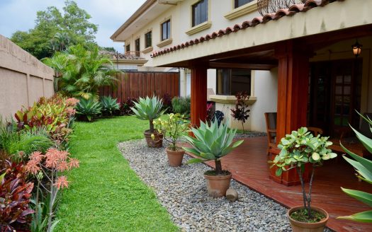Venta de Casa de Lujo en Belen, Amueblada