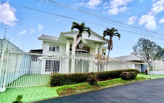 Venta de Casa de Lujo en Rohrmoser