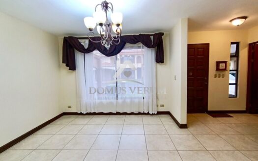 Venta de Casa Condominio Los Sauces San Francisco Heredia