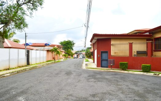 Venta de Lote en Residencial San Roque de Barva, 1833 m2