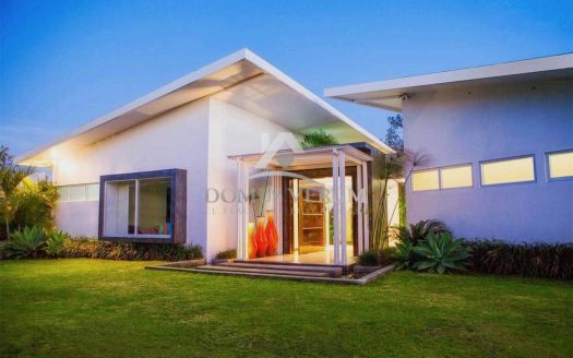 Casa de lujo contemporánea en venta en San Bosco de Santa Barbara de Heredia