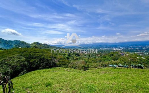 Venta de terreno de 12219 m2 con vista en Piedades de Santa Ana