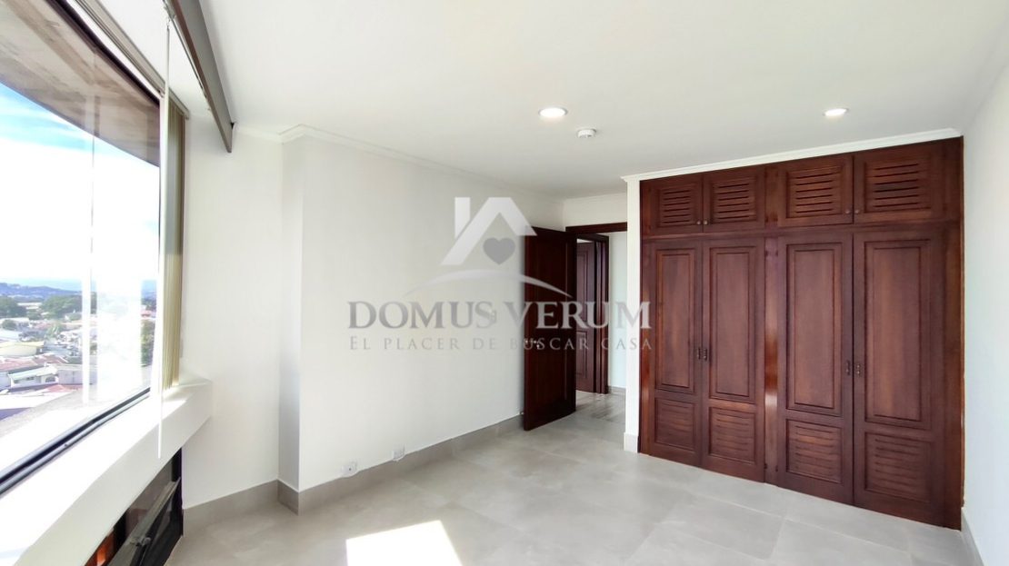 Venta de Penthouse en Rohrmoser con lidas vistas