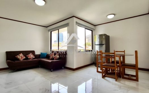 Alquiler de Apartamento Amueblado de 2 Habitaciones en Rohrmoser