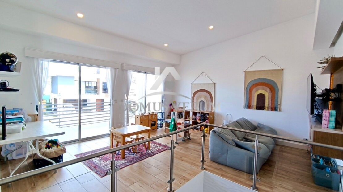 Condominio Francosta Venta de Casa Moderna