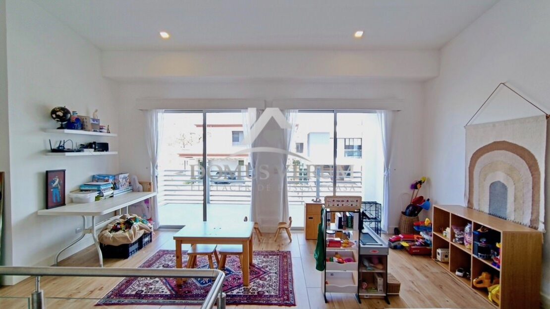 Condominio Francosta Venta de Casa Moderna