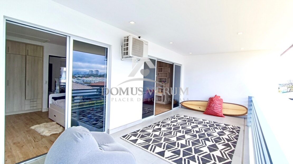 Moderna Casa en condominio Francosta Ulloa