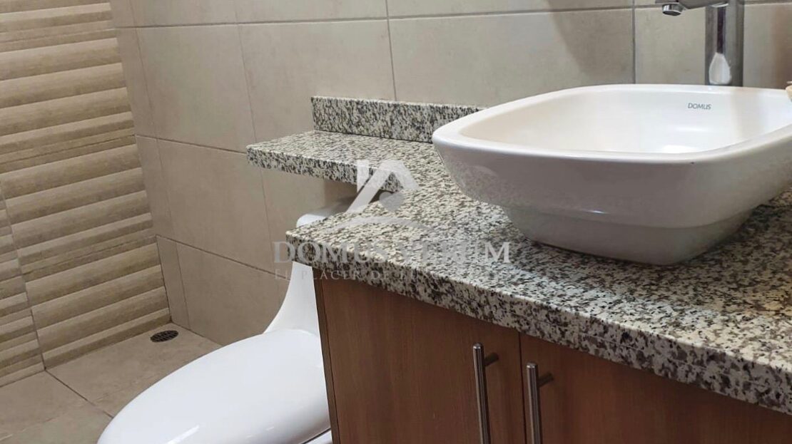 Santo Domingo de Heredia Venta de Casa en el Centro
