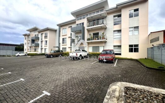 Santa Ana Apartamento en Venta en Condominio Tempo