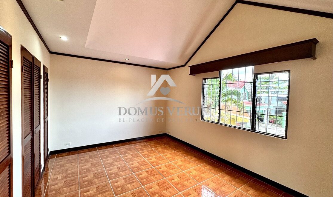 Casas en venta Real Santa Maria Heredia