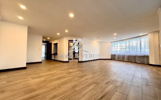 Venta de apartamento de 3 habitaciones en Rohrmoser