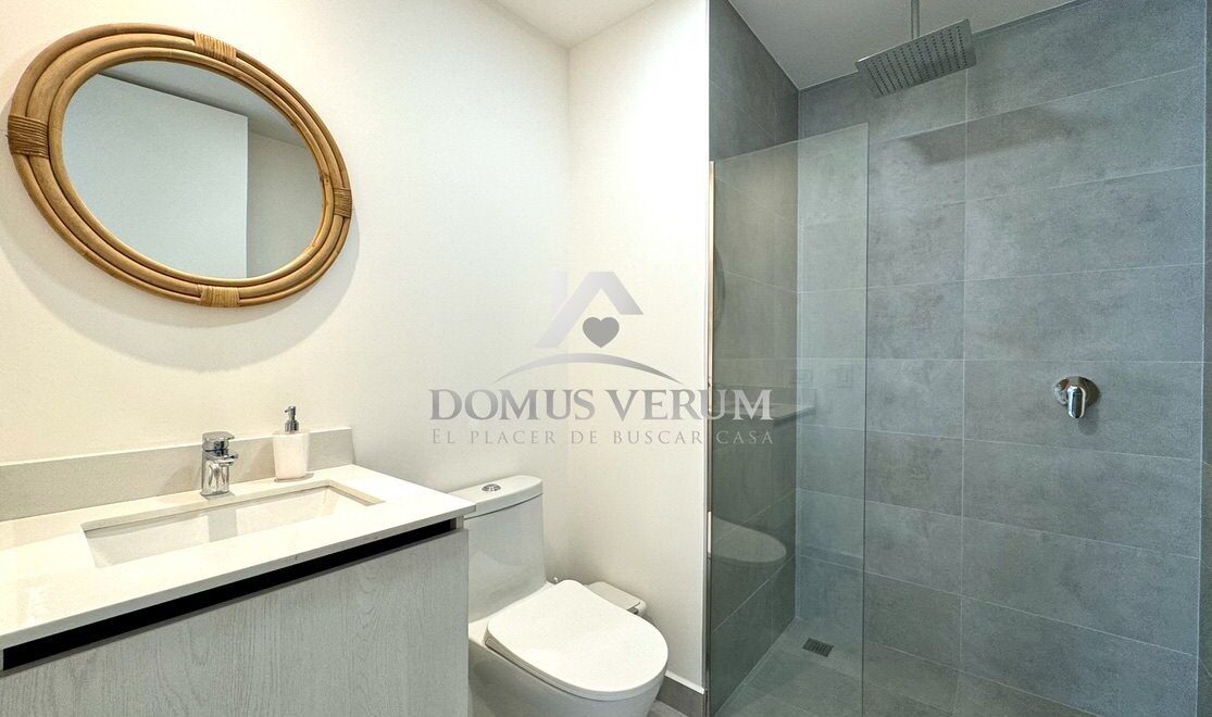 Apartamento en venta con terraza diseño moderno y excelente ubicación Nunciatura