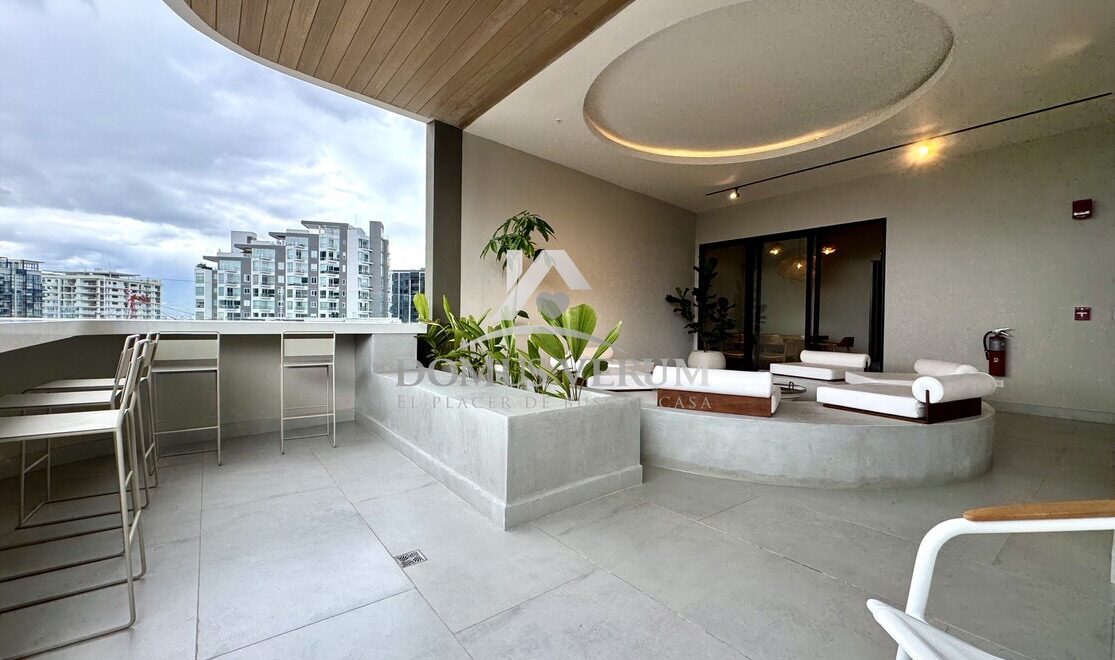 Apartamento contemporáneo en venta con balcón – zona premium